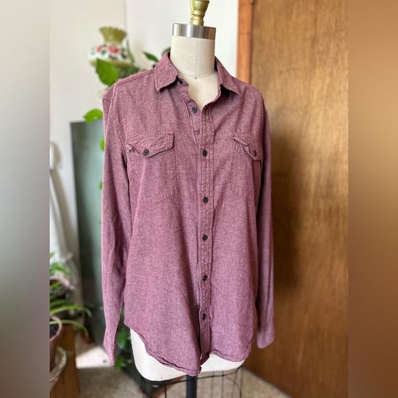 GAP 1969 Burgundy button up shirt - Picture 1 of 4